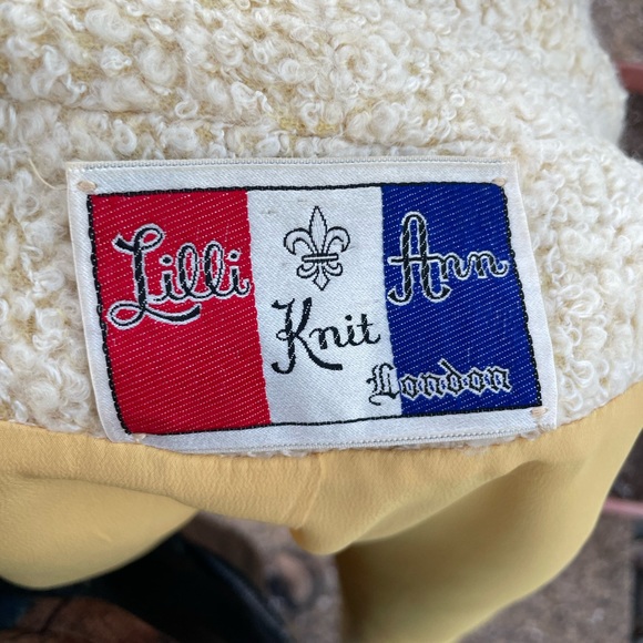 Lili Ann Knit made in London suit shirt skirt blazer set - Picture 4 of 4